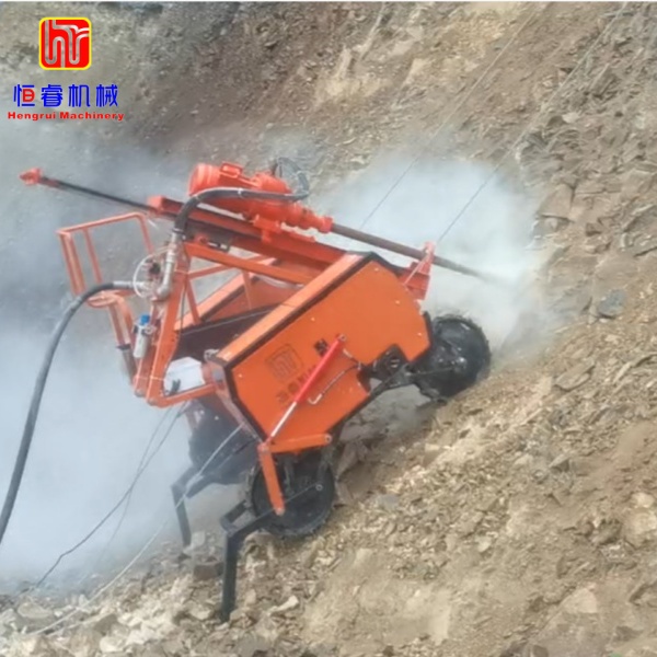 How to Flexibly Drill on Complex Slopes? Hengrui Intelligent Remote-Controlled Climbing Drill Rig Supports 0–90° Angle Adjustment