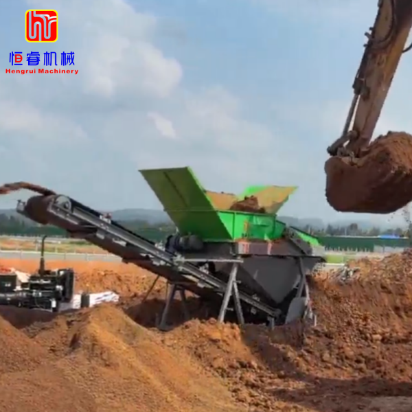 How To Properly Screen Wet Soil in Slope Greening Construction? Hengrui Wet Soil Screening Machine Solution